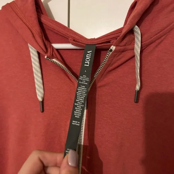 NWOT Vuori Perfomance Hoodie in Orange - Picture 5 of 8
